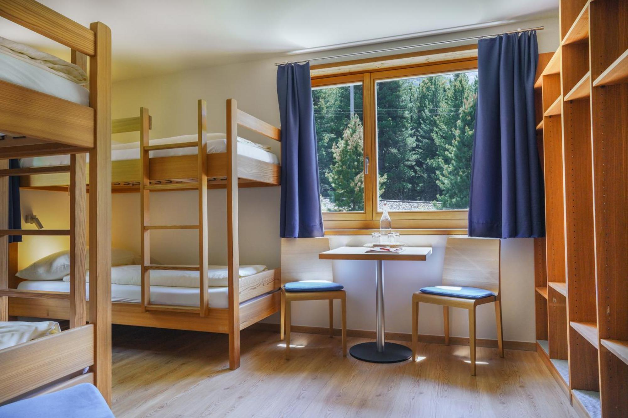 Hotel Morteratsch 蓬特雷西纳 外观 照片